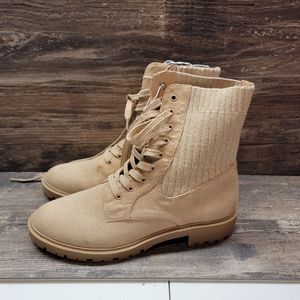 NWT* Express Tonal Nude Beige Ribbed Moto Combat Boots Sz 9